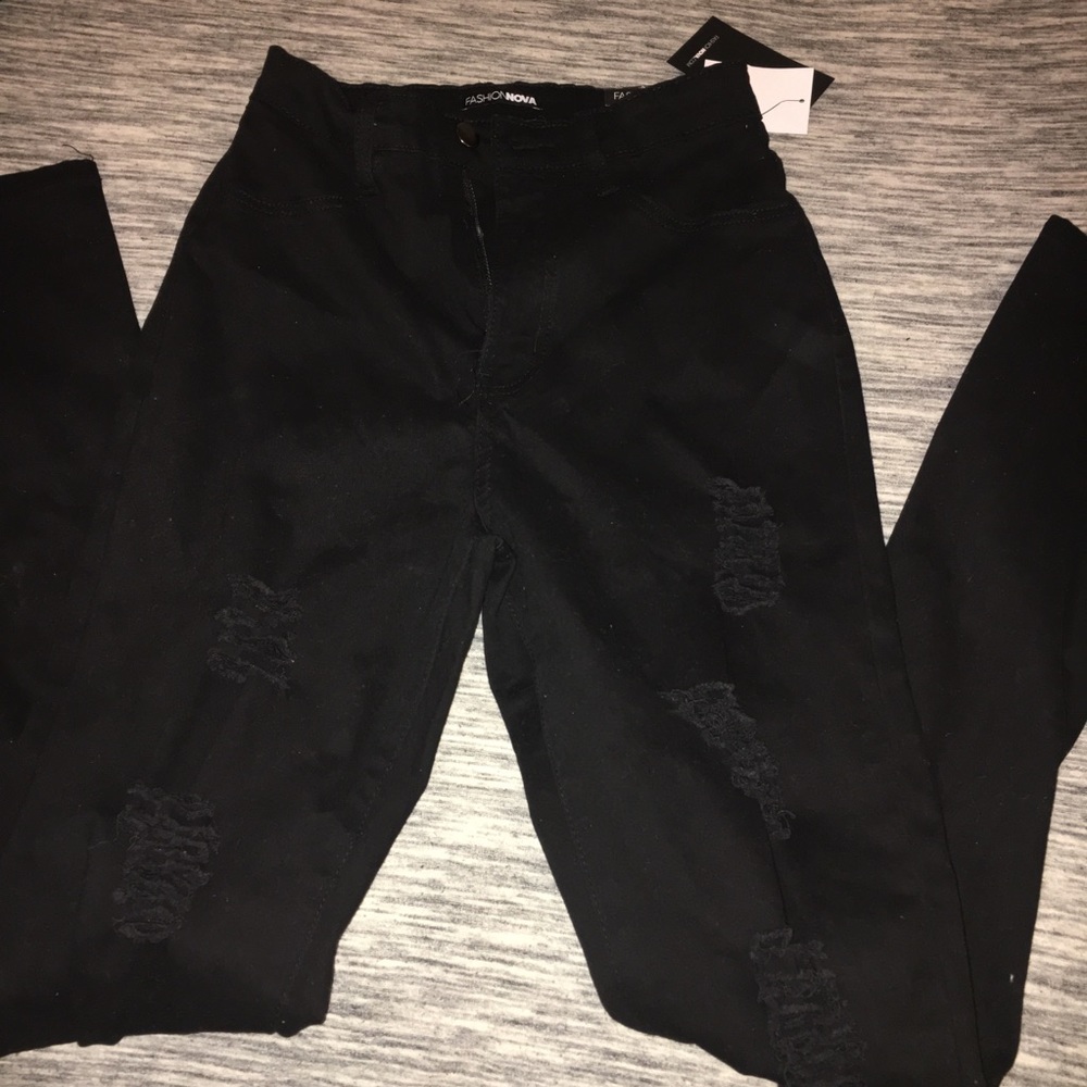Fashion Nova- ripped skinny jeans